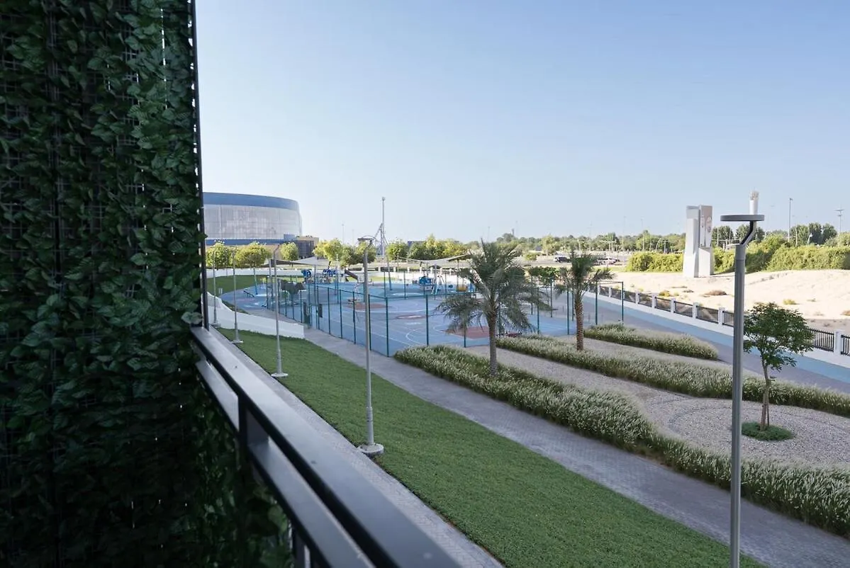 Luxury Stay 1Bdr Apartment With Pool & Gym In Waters Edge Абу-Даби