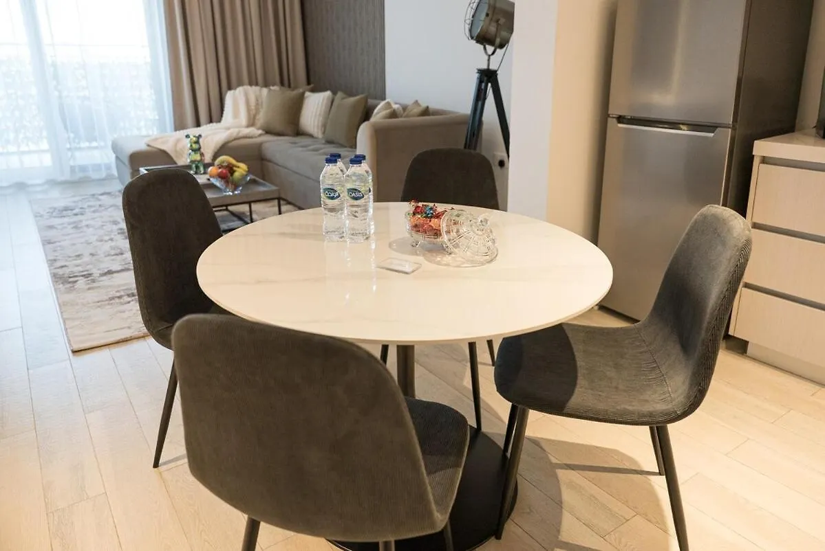 Luxury Stay 1Bdr Apartment With Pool & Gym In Waters Edge Abu Dhabi